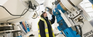 Wider approach needed to encourage more female engineering apprentices